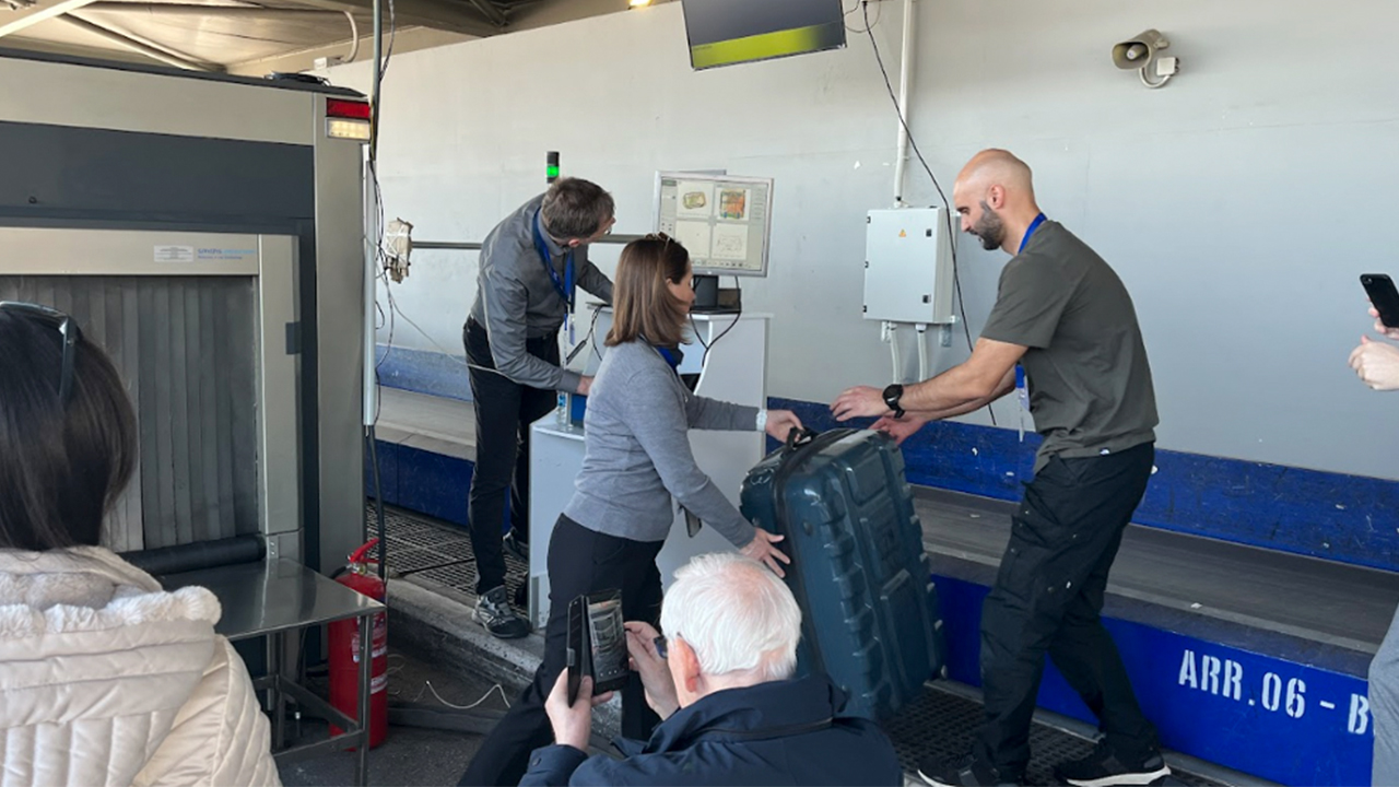 SKG Demonstration: scanning luggage